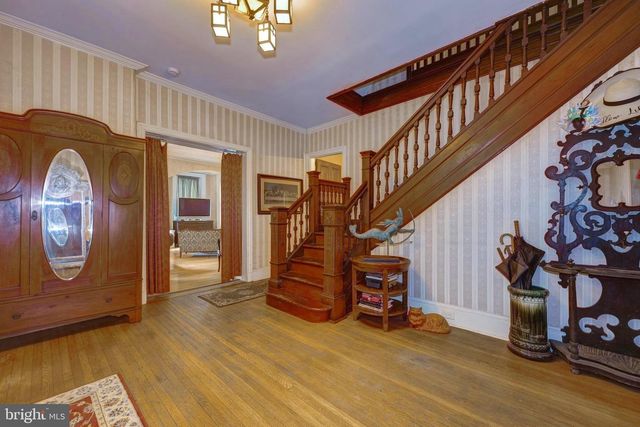 705 WOODLANE RD, Beverly, NJ 08010