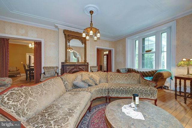 705 WOODLANE RD, Beverly, NJ 08010