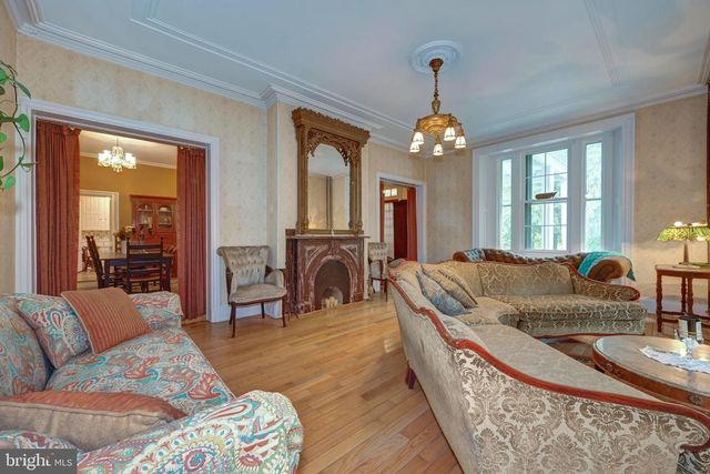 705 WOODLANE RD, Beverly, NJ 08010