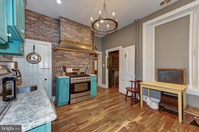 705 WOODLANE RD, Beverly, NJ 08010