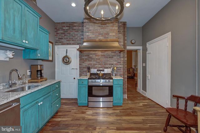 705 WOODLANE RD, Beverly, NJ 08010