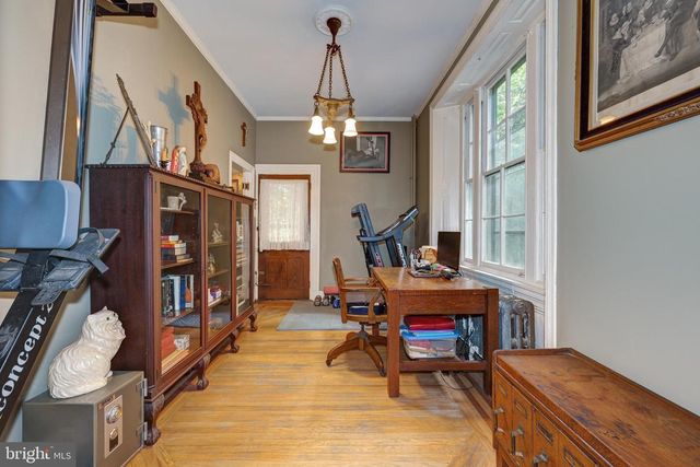 705 WOODLANE RD, Beverly, NJ 08010