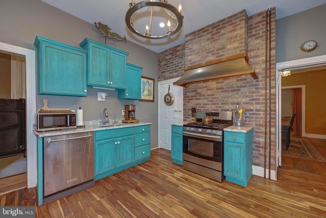 705 WOODLANE RD, Beverly, NJ 08010