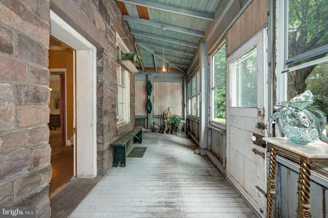 705 WOODLANE RD, Beverly, NJ 08010