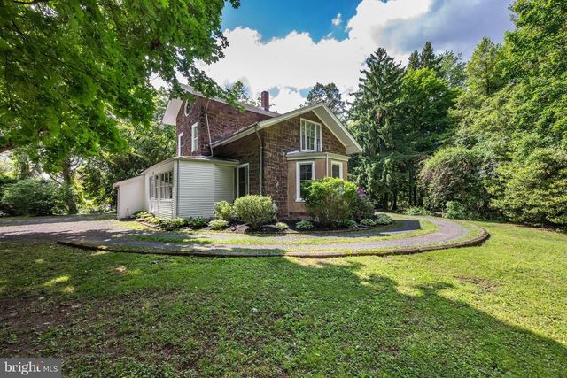705 WOODLANE RD, Beverly, NJ 08010