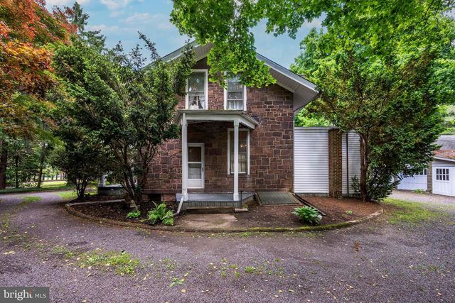 705 WOODLANE RD, Beverly, NJ 08010