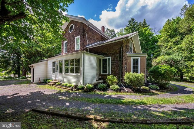 705 WOODLANE RD, Beverly, NJ 08010