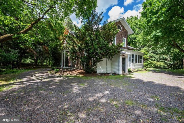 705 WOODLANE RD, Beverly, NJ 08010
