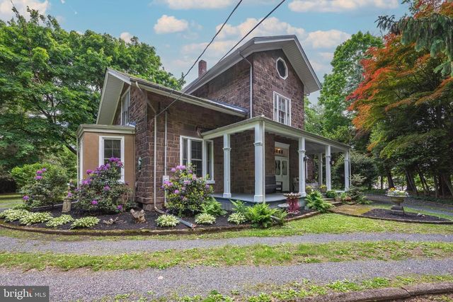 705 WOODLANE RD, Beverly, NJ 08010