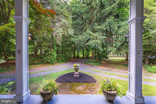 705 WOODLANE RD, Beverly, NJ 08010