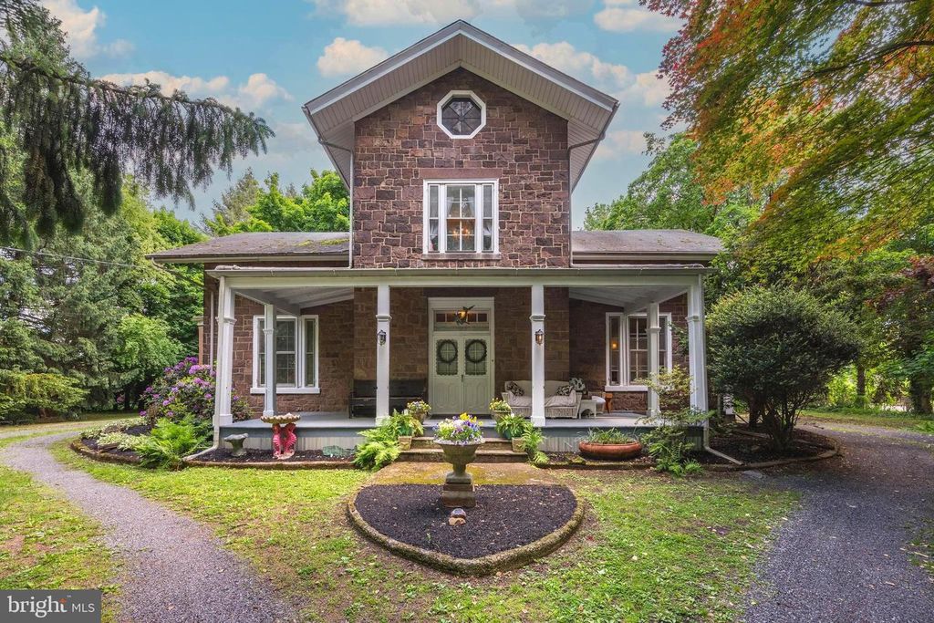 705 WOODLANE RD, Beverly, NJ 08010