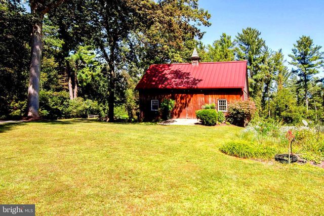18603 FALLS RD, Hampstead, MD 21074