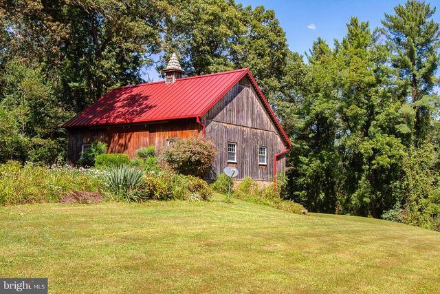 18603 FALLS RD, Hampstead, MD 21074