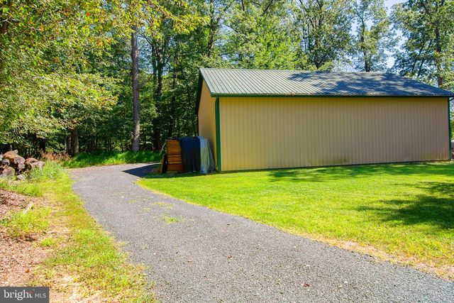 18603 FALLS RD, Hampstead, MD 21074