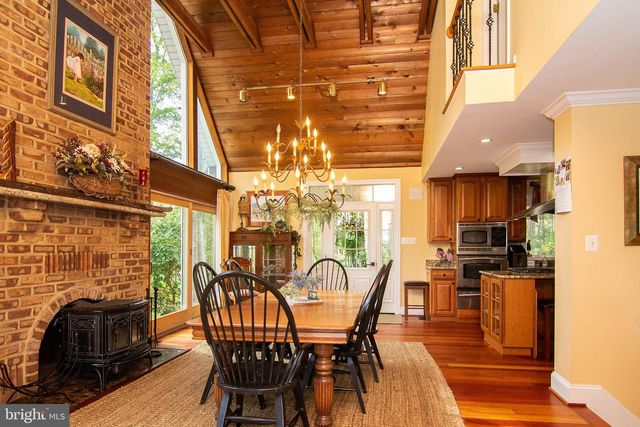 18603 FALLS RD, Hampstead, MD 21074