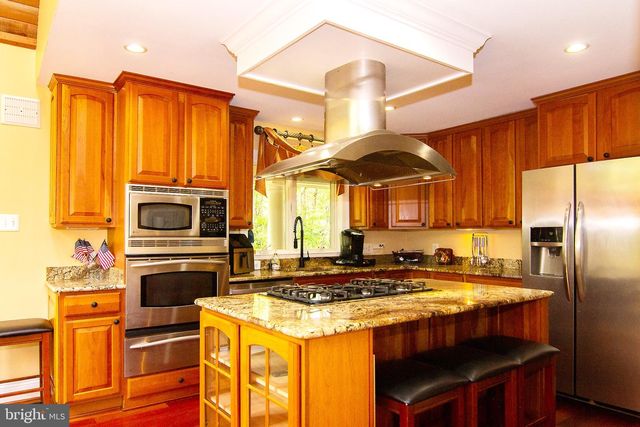 18603 FALLS RD, Hampstead, MD 21074