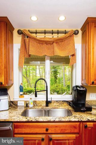 18603 FALLS RD, Hampstead, MD 21074
