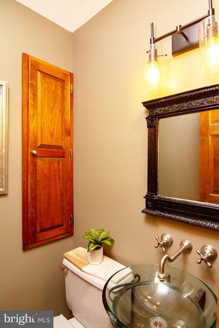 18603 FALLS RD, Hampstead, MD 21074