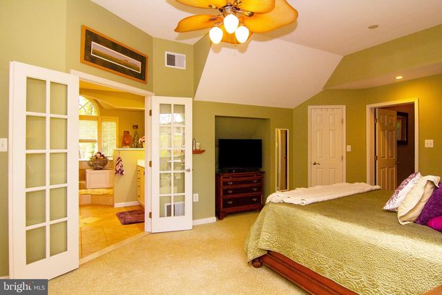 18603 FALLS RD, Hampstead, MD 21074