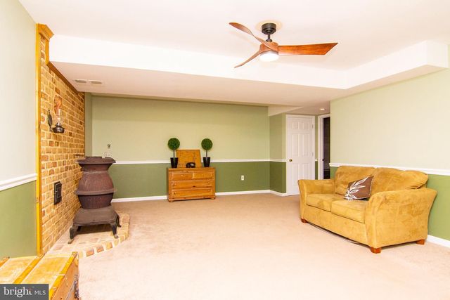 18603 FALLS RD, Hampstead, MD 21074