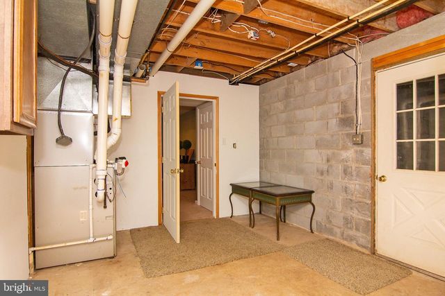 18603 FALLS RD, Hampstead, MD 21074