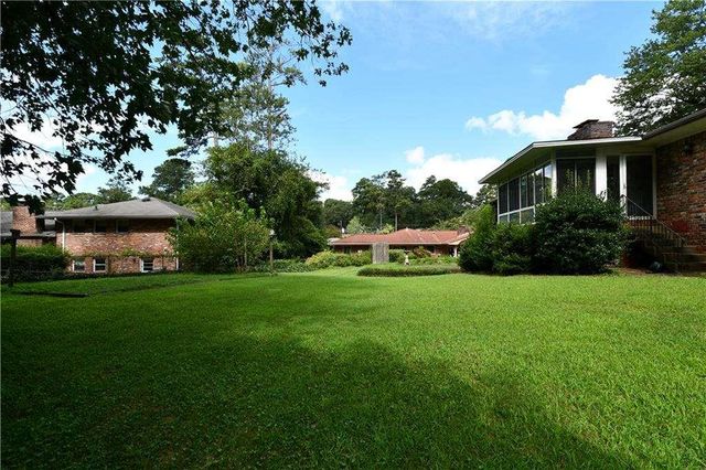 2877 Cartwright Drive, Decatur, GA 30033