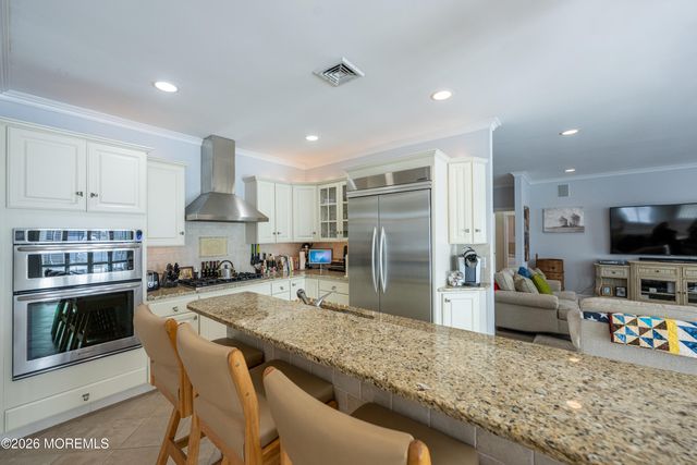 305 Aldo Drive, Toms River, NJ 08753