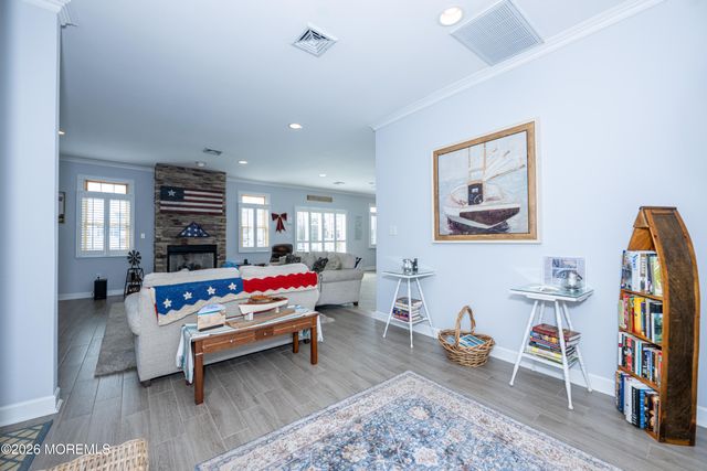 305 Aldo Drive, Toms River, NJ 08753