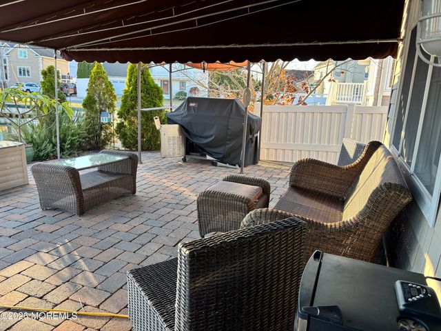 305 Aldo Drive, Toms River, NJ 08753