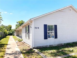 704 SE 4th Street C, Bentonville, AR 72712