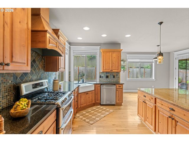 922 Goff Rd, Forest Grove, OR 97116