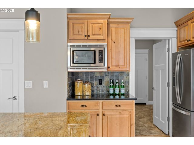 922 Goff Rd, Forest Grove, OR 97116