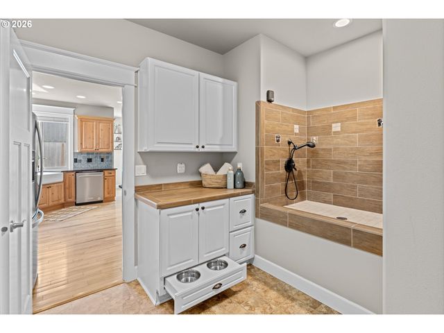 922 Goff Rd, Forest Grove, OR 97116