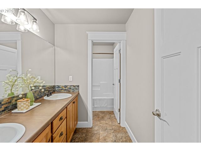 922 Goff Rd, Forest Grove, OR 97116
