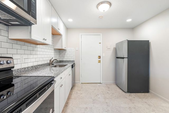 9 Dyer Court A5, Danvers, MA 01923