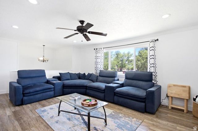 462 W 2225 S, Clearfield, UT 84015