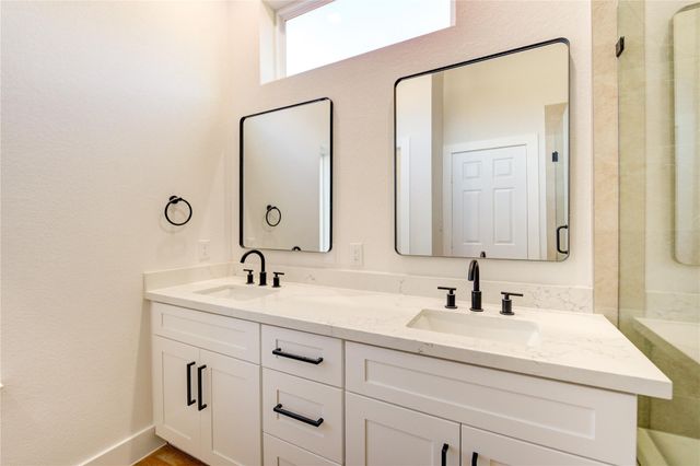 1207 Dewalt Street, Houston, TX 77088