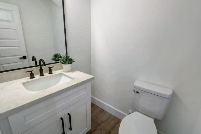 1207 Dewalt Street, Houston, TX 77088