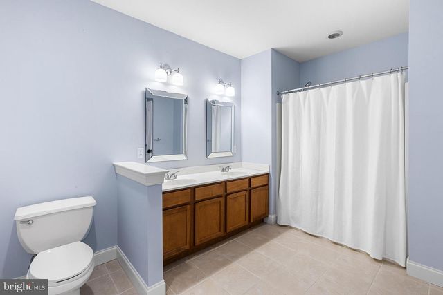 327 TWIN POND DR, West Chester, PA 19382