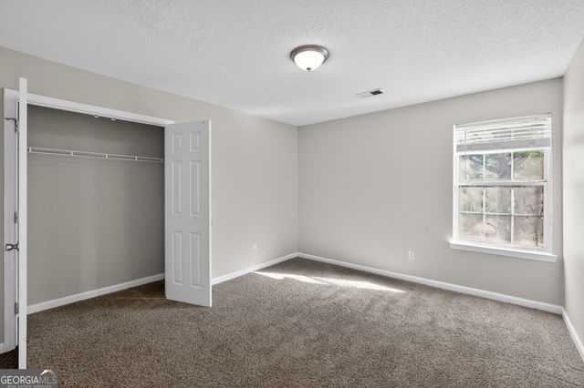 6436 Valerie Bluff, Lithonia, GA 30058