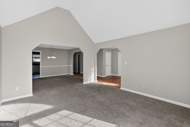 6436 Valerie Bluff, Lithonia, GA 30058