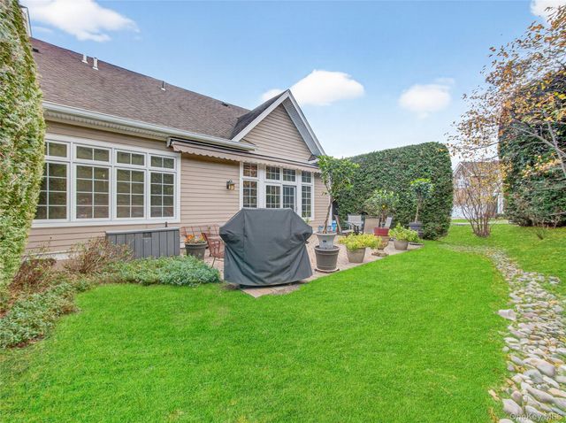 41 Michael Roberts Court, Pearl River, NY 10965