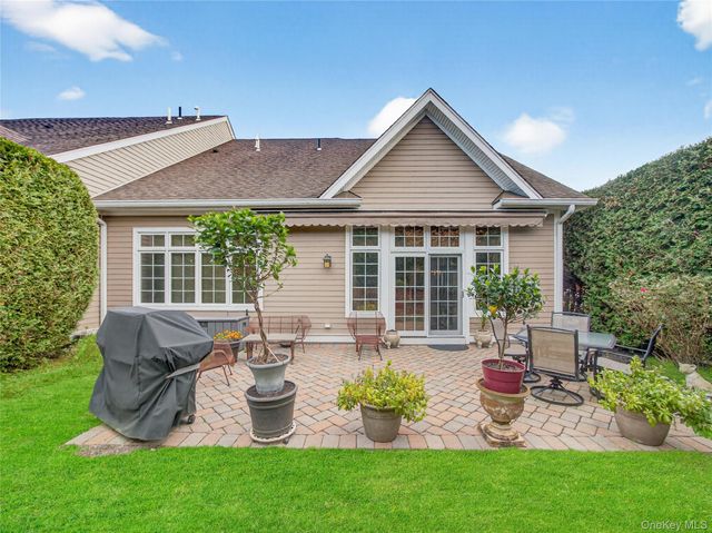 41 Michael Roberts Court, Pearl River, NY 10965