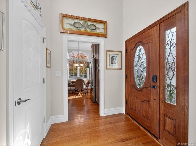 41 Michael Roberts Court, Pearl River, NY 10965