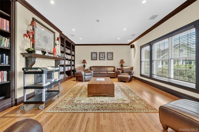 41 Michael Roberts Court, Pearl River, NY 10965