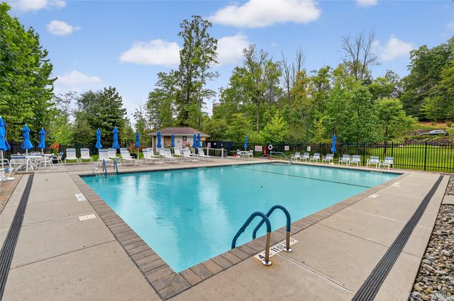 41 Michael Roberts Court, Pearl River, NY 10965