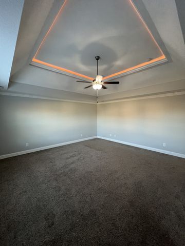 1134 N Ja Tate Dr, Clarksville, TN 37043