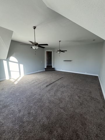 1134 N Ja Tate Dr, Clarksville, TN 37043