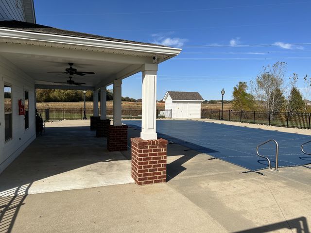 1134 N Ja Tate Dr, Clarksville, TN 37043