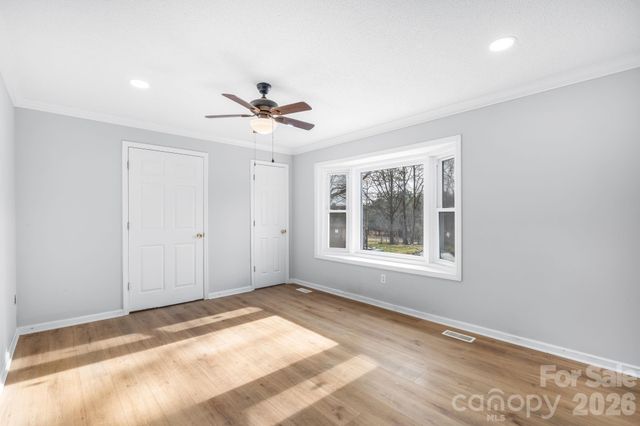 2447 Old NC 27 Highway 10, Mount Holly, NC 28120